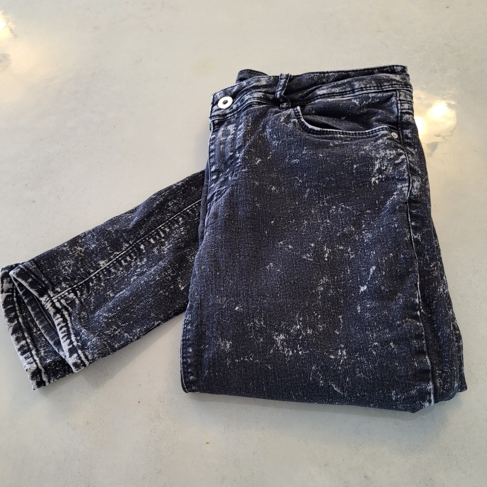 Black Acid Wash skinny Jeans, size 12 by H&M Divided.